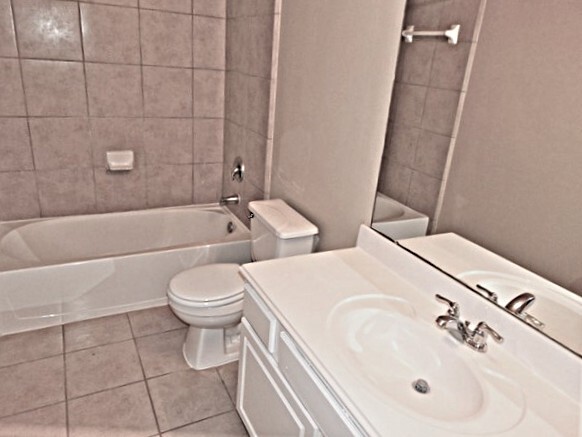 Building Photo - 22211 Hesse Ct