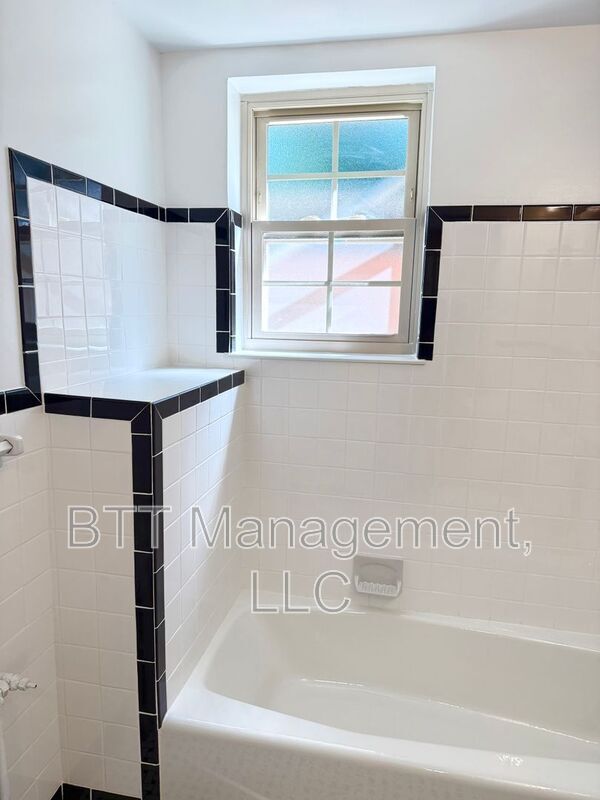 Building Photo - 8310 Garland Ave