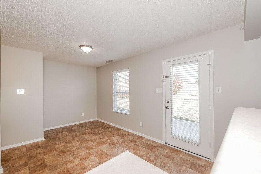 Building Photo - 2069 Prairie Sky Ln