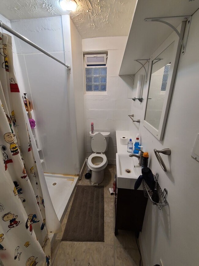 Building Photo - 413 McKee Pl