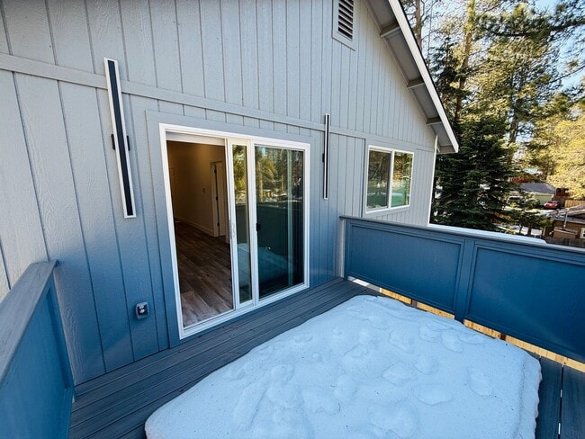 Building Photo - 1084 Dedi Ave