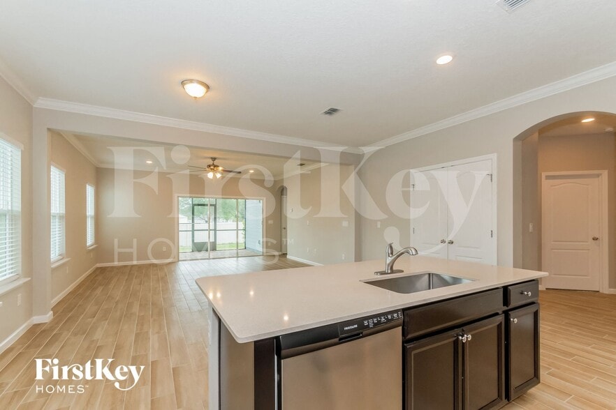 Building Photo - 9856 Melrose Creek Dr