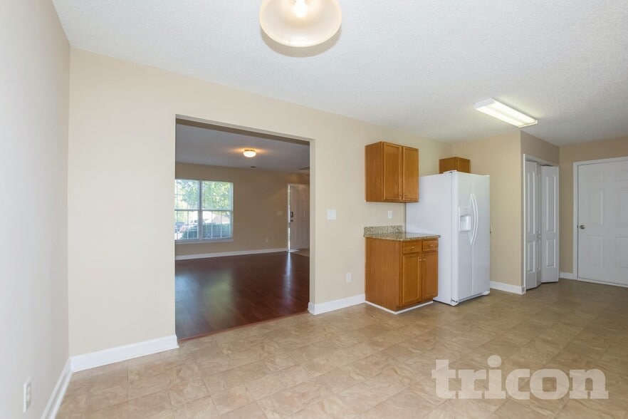 Building Photo - 1123 Alston Hill Dr