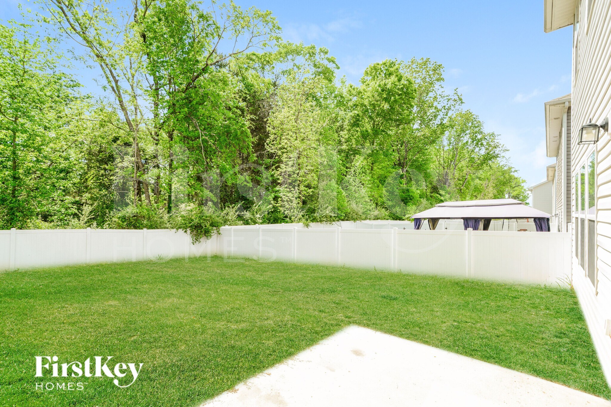 Building Photo - 9628 Hamel St