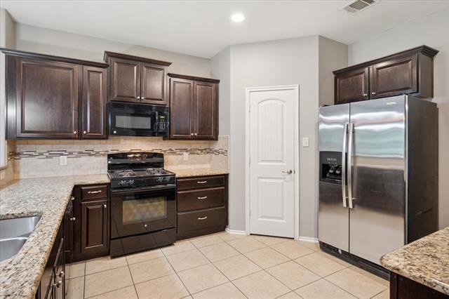 Building Photo - 2901 Palo Pinto Dr