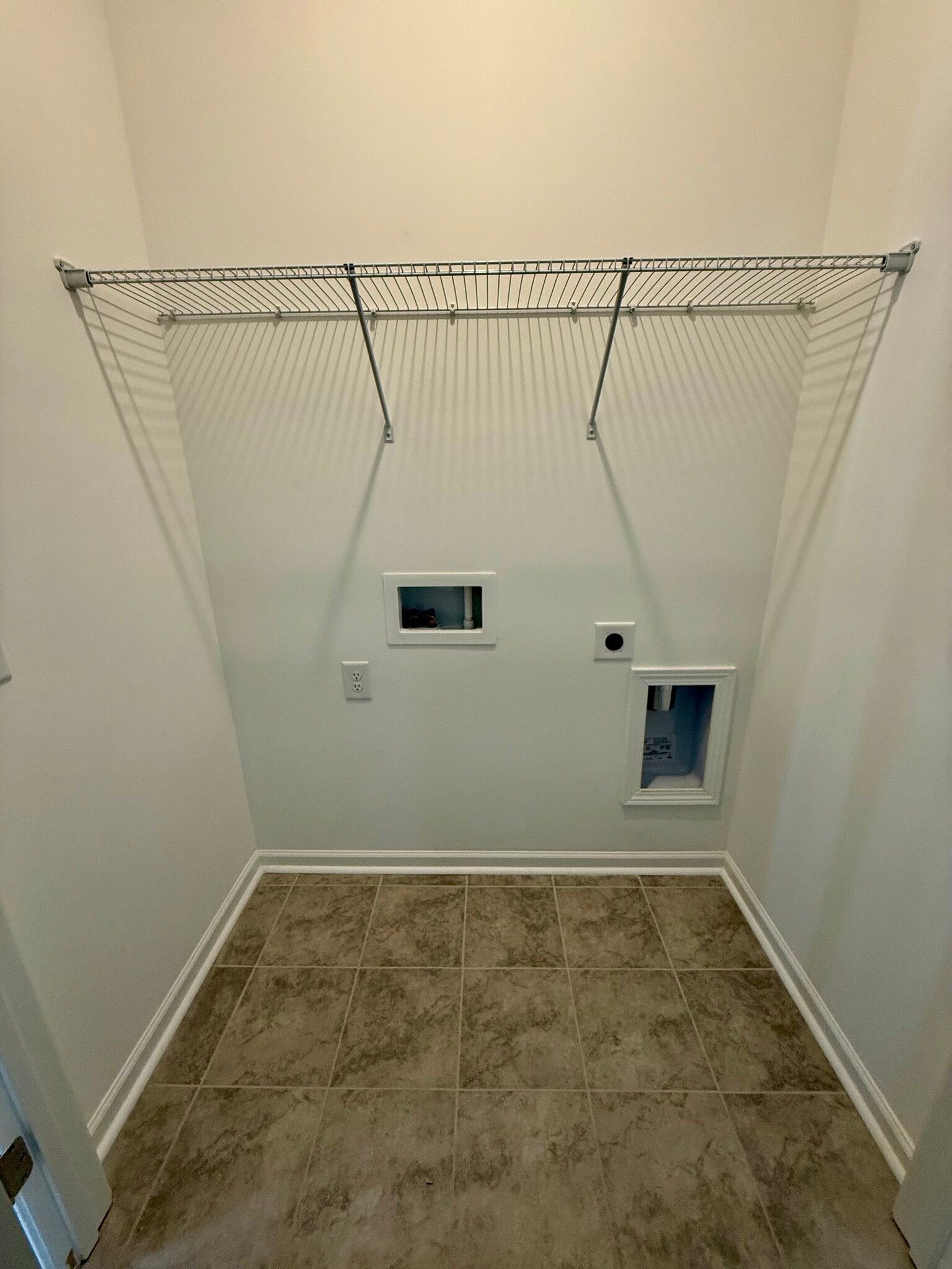 Washer/Dryer provided prior to move in - 414 Silver Star Blvd