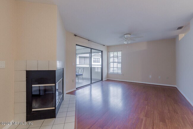 Building Photo - 10150 Belle Rive Blvd