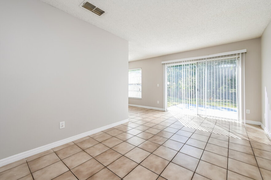 Building Photo - 7663 Sapphire Ln
