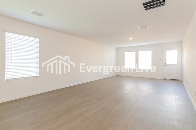 Building Photo - 1025 Calley Pear Trl