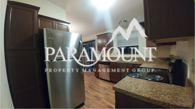 Building Photo - Remodeled 2 bed/1.5 bath duplex in Gig Harbor!