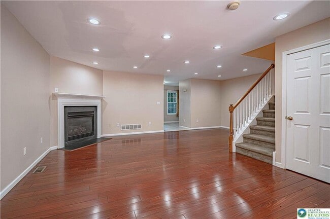 Building Photo - 1311 Mohr Cir