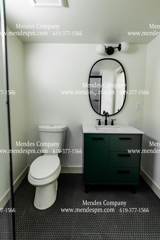 Building Photo - 5072 Madison Ave