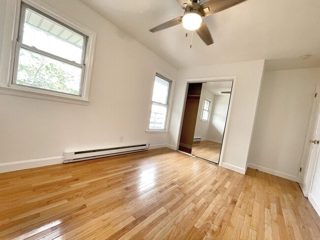 Building Photo - 263 Avenue B