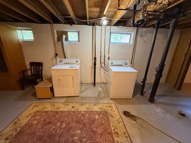 Building Photo - 17 Hurstfield Ct