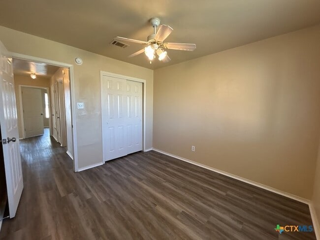 Building Photo - 4805 Sterling Cir