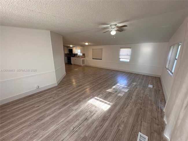 Building Photo - 3028 SW 50th St