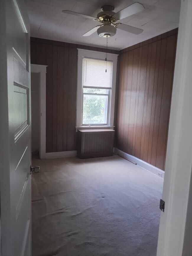 Building Photo - 408 Lyndhurst St