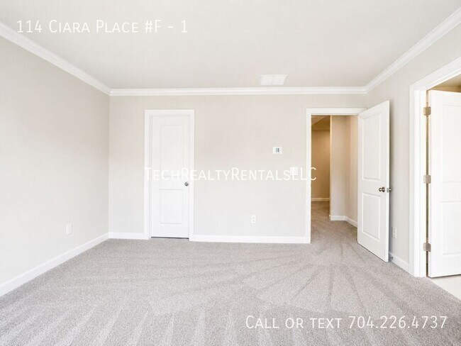 Building Photo - 114 Ciara Pl