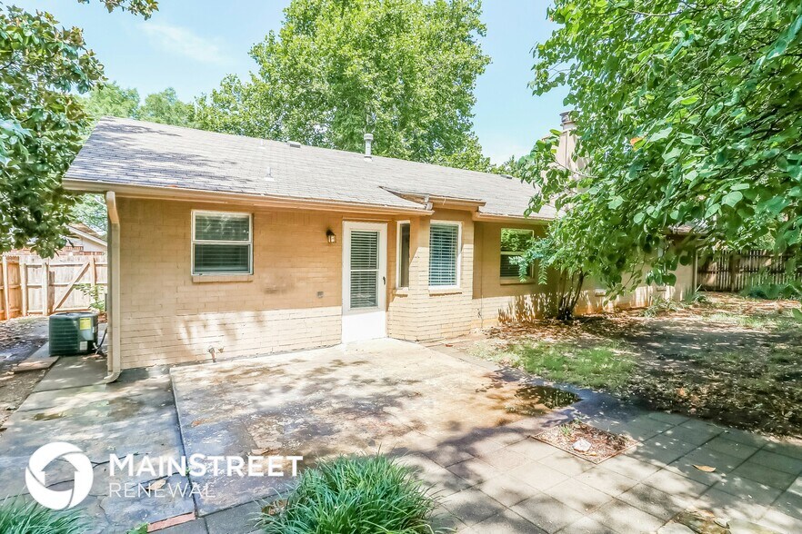 Building Photo - 300 Cherryvale Rd