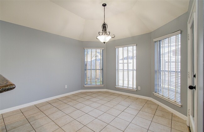 Building Photo - 14731 Raven Hollow Ln