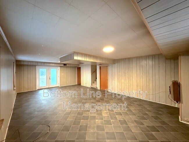 Building Photo - 9419 Brenda Ann Rd