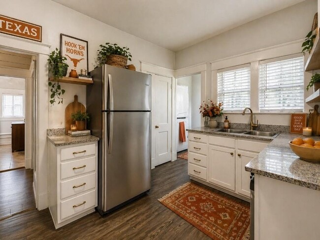 Building Photo - 903 Shoal Cliff Ct