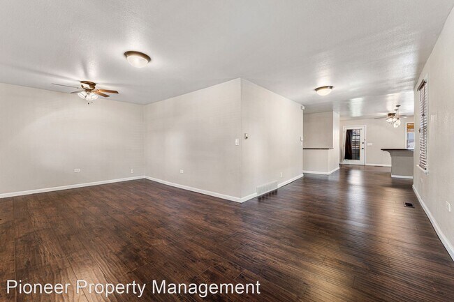 Building Photo - 3 br, 1 bath House - 3460 S. Marion St.