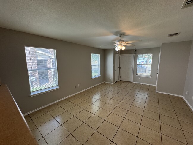 Building Photo - 6733 Plains Crest Dr