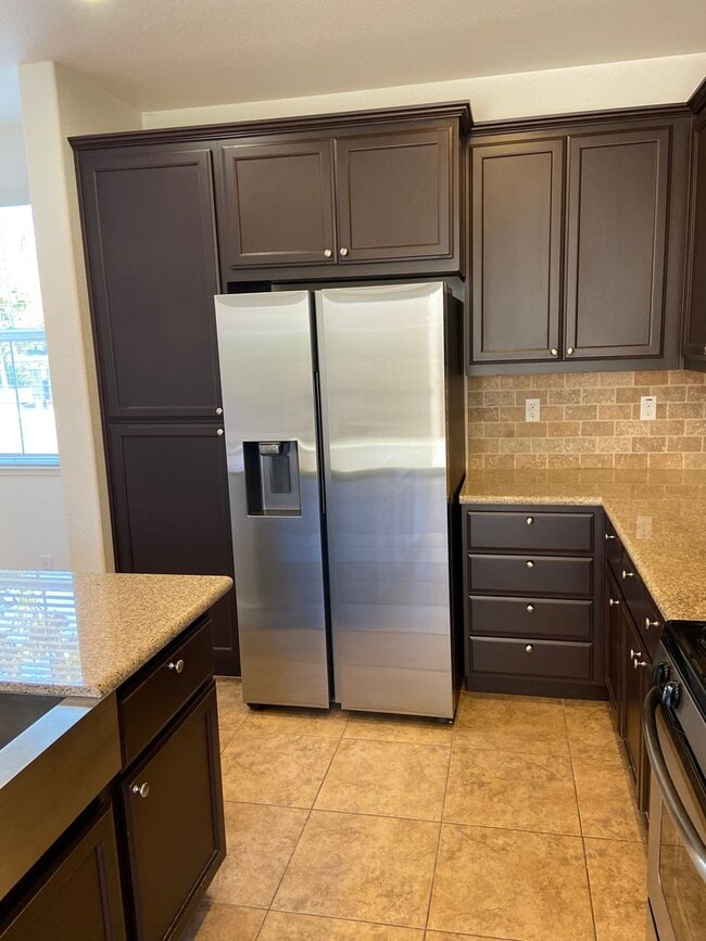 Building Photo - Turnstone Community off Iron Point & Prairie City. 4 Bdrm, 3 Bath - Walk to nature trails, park, ...