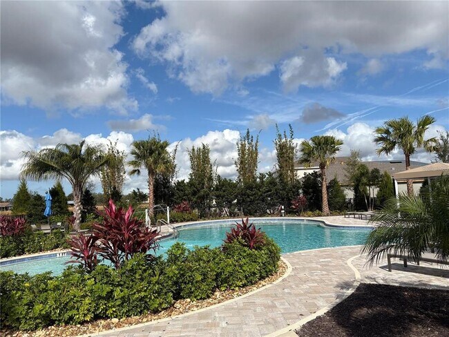 Building Photo - 5217 124th Ave E