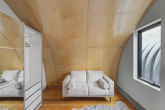 Building Photo - 2204 Austin Ave