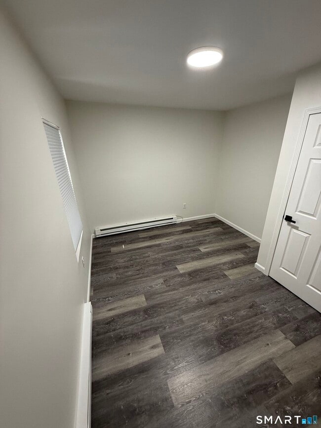 Building Photo - 38 New Haven Ave