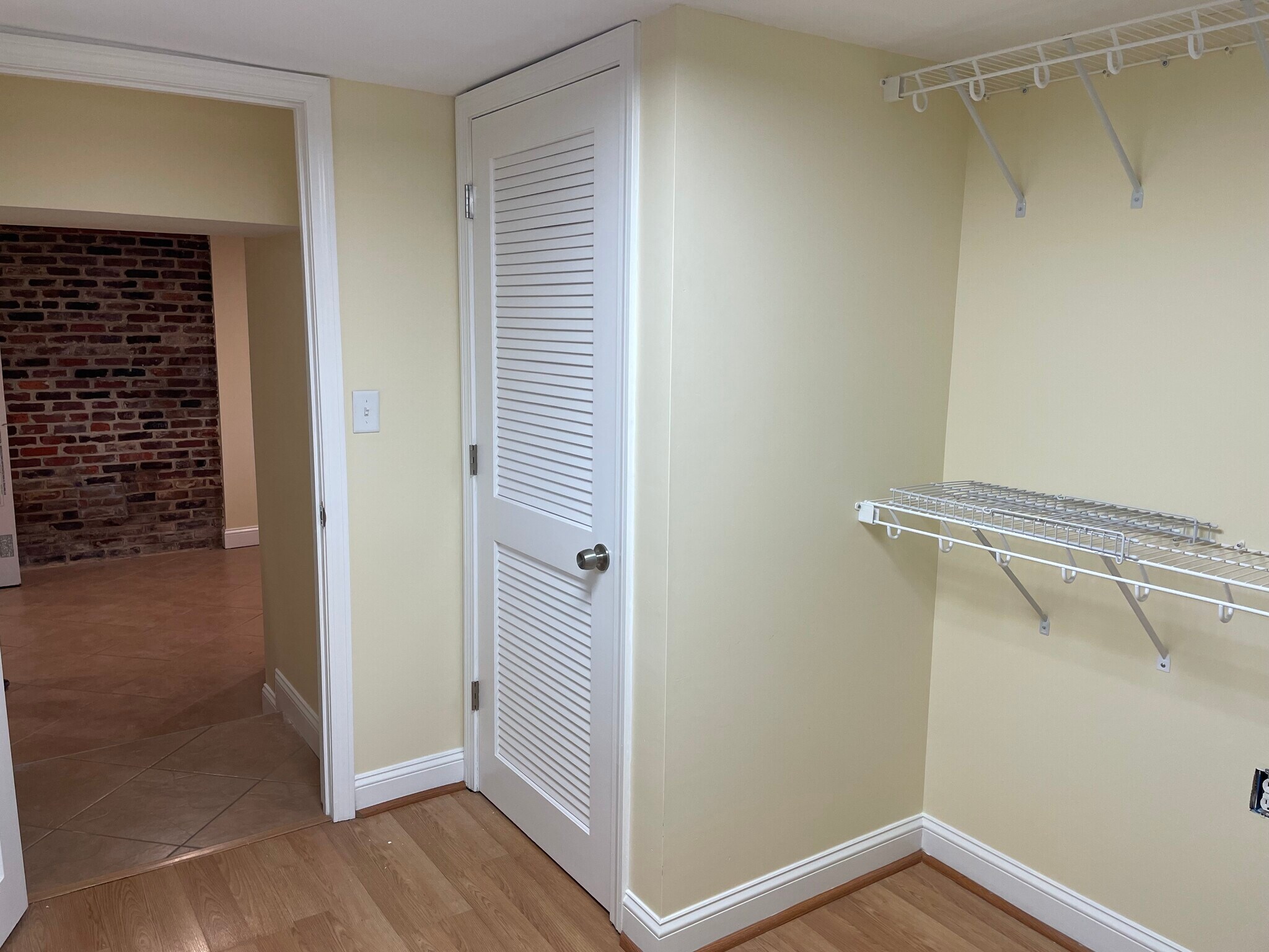 Building Photo - 71 North Road