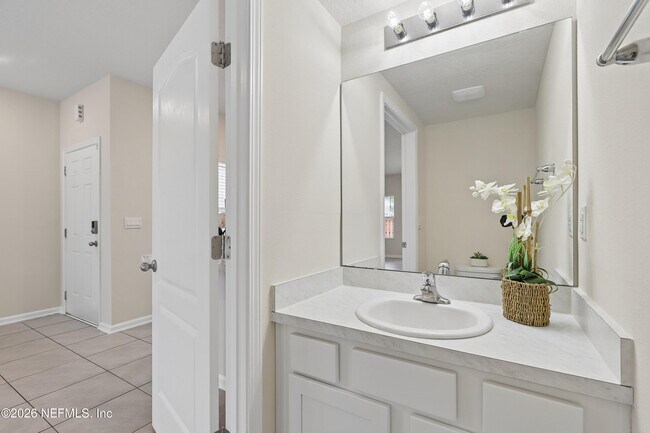 Building Photo - 9624 Baylin Ct