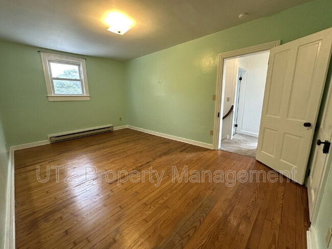 Building Photo - 3977 Littlestown Pike