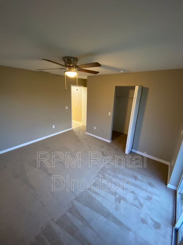 Building Photo - 1011 Chadbourne Ave