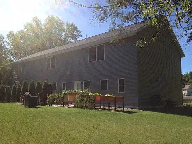 Building Photo - 369 W Sand Lake Rd