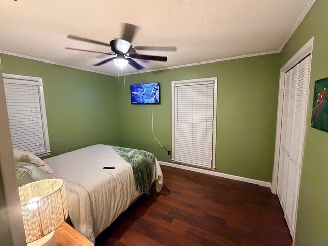 Building Photo - 4709 Michelle St