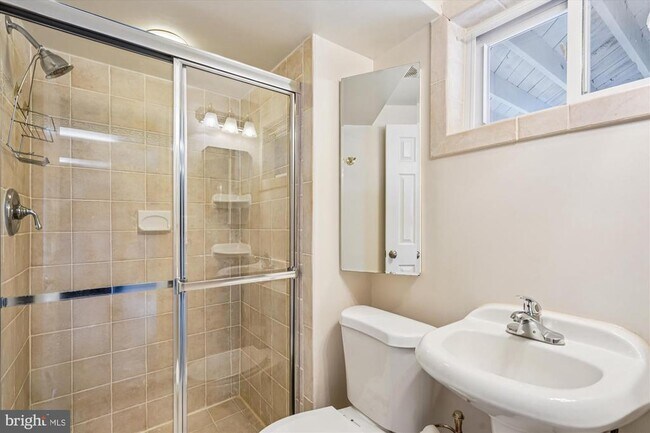 Building Photo - 1918 Contralto Ct