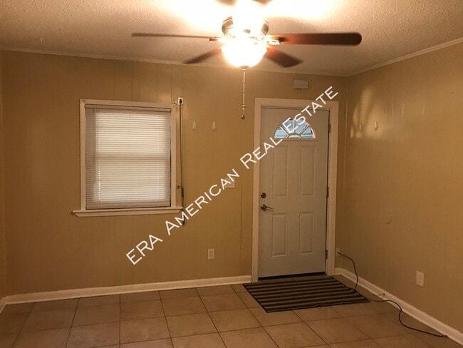Building Photo - 511 Fir Ave