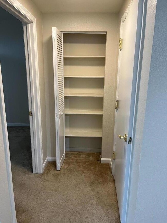 Building Photo - 550 Ortega Ave