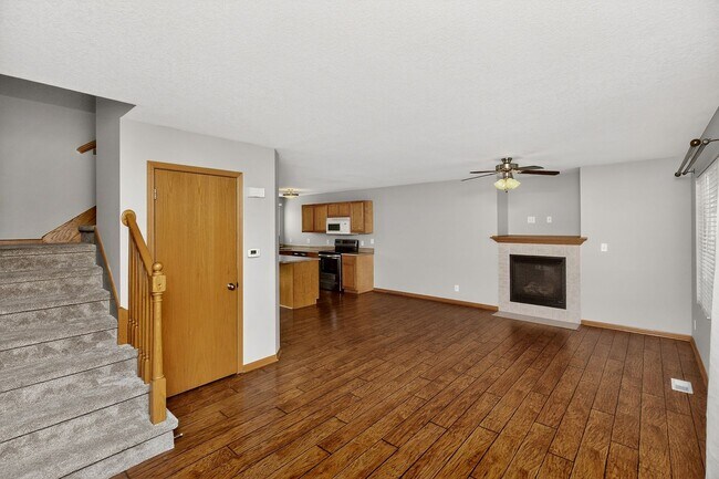 Building Photo - SPACIOUS LIVING!! 4 Bedroom, 3 Bathroom Home in Waukee!