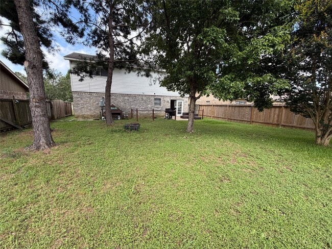 Building Photo - 18210 Almonte Ln