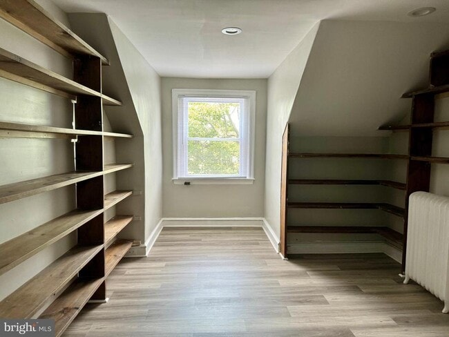 Building Photo - 7848 Montgomery Ave