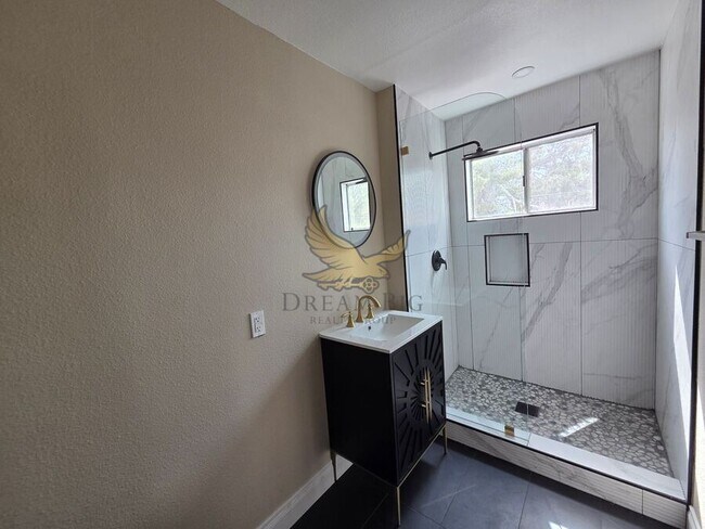 Building Photo - 6845 Coley Ave