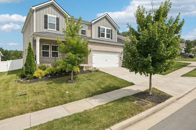 Building Photo - Clover Glen Rental