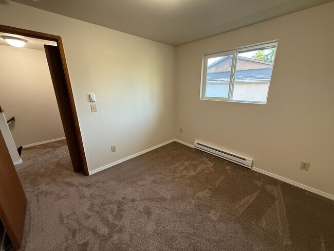 Building Photo - 0771