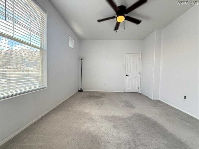 Building Photo - 5855 Valley Dr