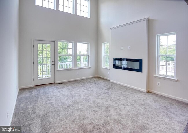 Primary Photo - 106 Trails Way