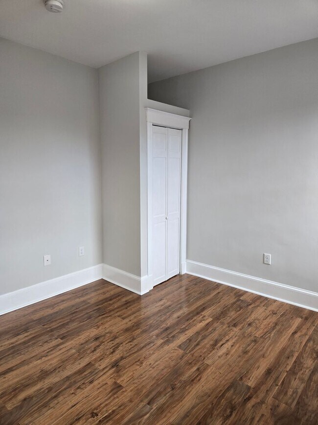 Building Photo - Allston 2 Bed – Heat & Hot Water Included – On Green Line – 9/1